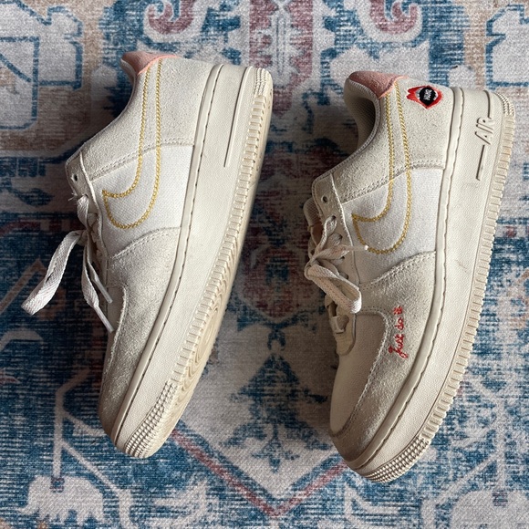 Women’s Nike Air Force 1 07 Low Leather Synthetic Coconut Milk - Picture 4 of 11